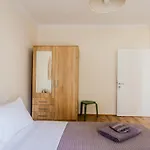 Grand Next To Center 3bd 110sqm Apartment *