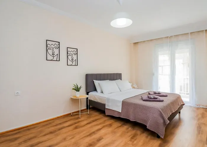 Lejlighed Grand Next To Center 3bd 110sqm Thessaloníki