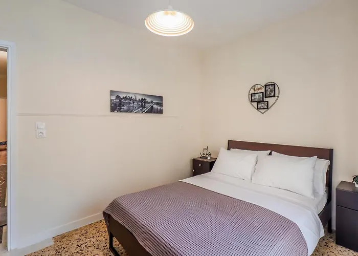 Grand Next To Center 3bd 110sqm Lejlighed *