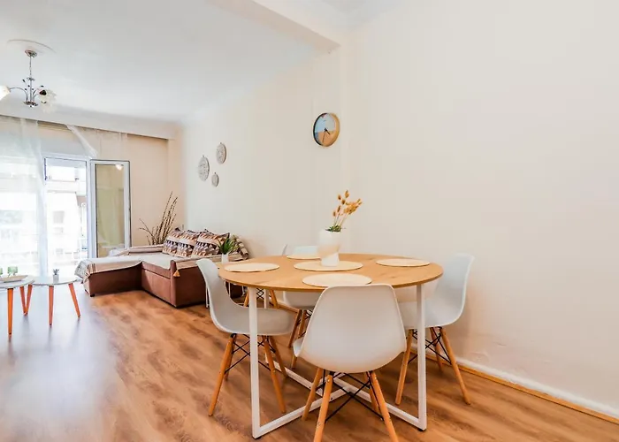 Grand Next To Center 3bd 110sqm * Thessaloníki