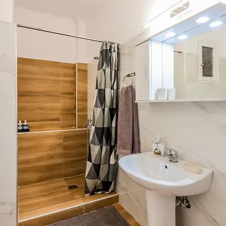 Grand Next To Center 3bd 110sqm