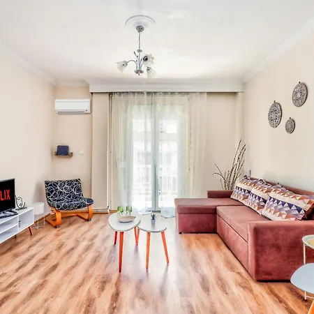 Apartmán Grand Next To Center 3bd 110sqm Soluň
