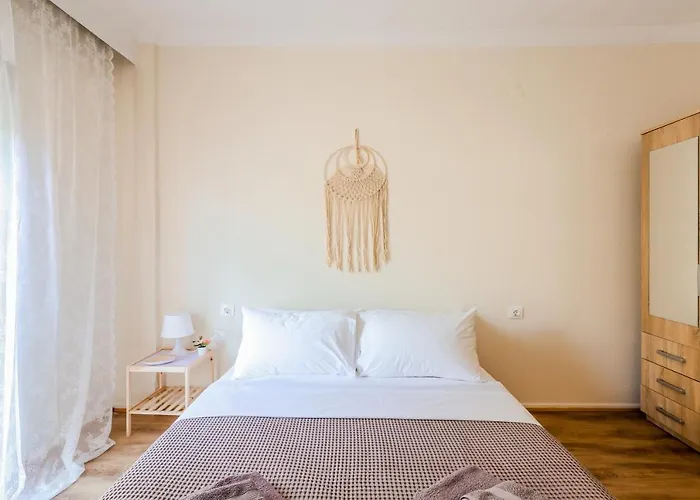 Grand Next To Center 3bd 110sqm