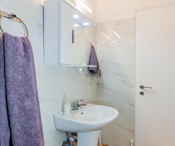 Grand Next To Center 3bd 110sqm