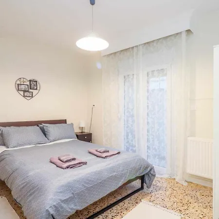 Grand Next To Center 3bd 110sqm * Salonicco